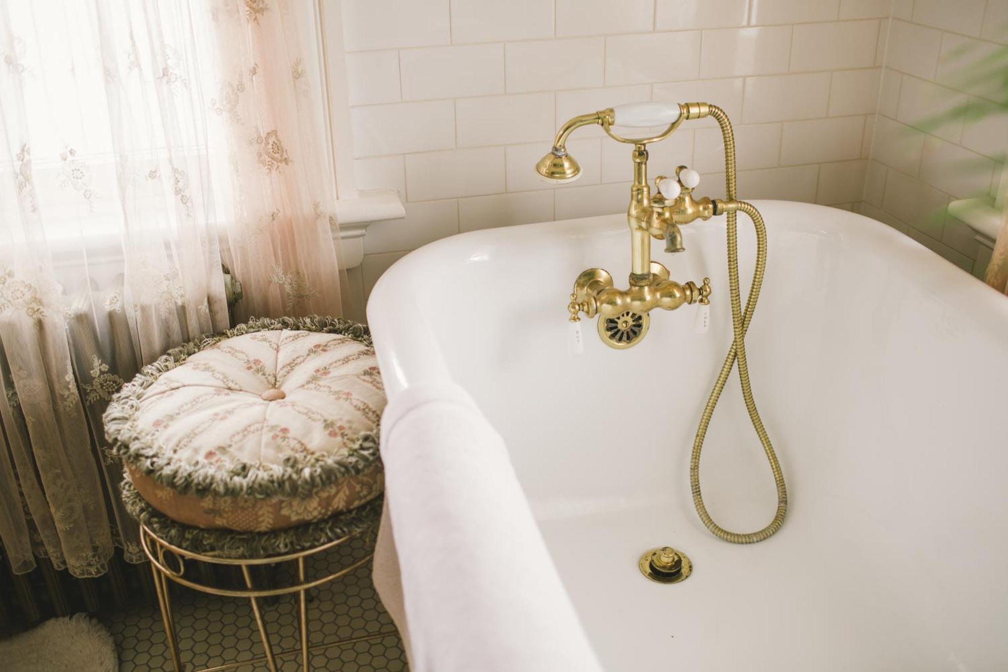 10 Clarke Bed & Breakfast Frederick Rom bilde