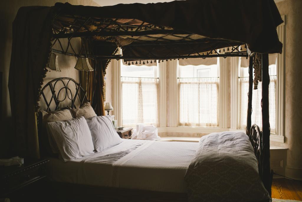 10 Clarke Bed & Breakfast Frederick Rom bilde