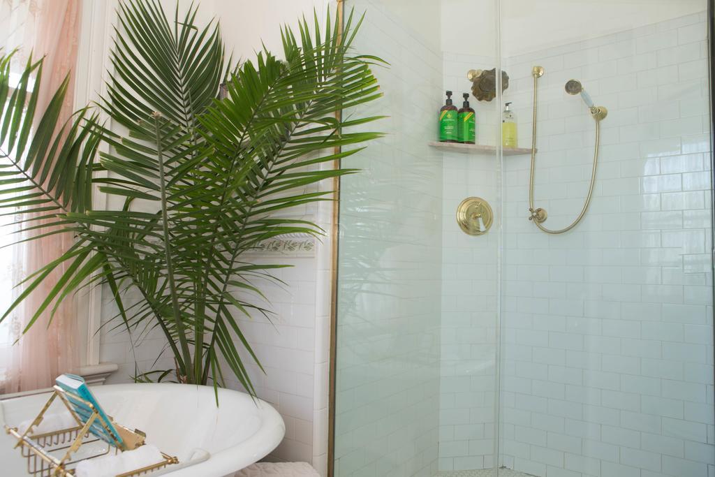 10 Clarke Bed & Breakfast Frederick Rom bilde