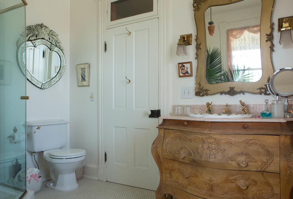 10 Clarke Bed & Breakfast Frederick Rom bilde